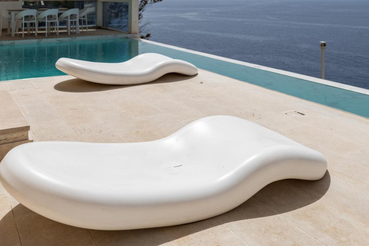 Exclusive Seafront Villa,Private Pool,Gym,Bbq 엘 토로 외부 사진