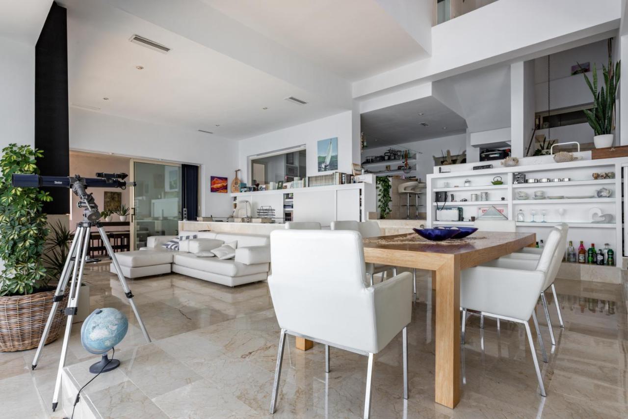 Exclusive Seafront Villa,Private Pool,Gym,Bbq 엘 토로 외부 사진